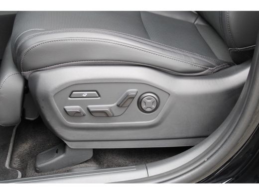 Hyundai Santa Fe 1.6 T-GDI PHEV Black Line 4WD 6p. | Leder | 360 camera | Elektrische voorstoelen met geheugenfunc... ActivLease financial lease