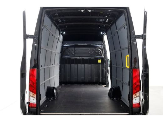 Iveco Daily 35S18 3.0 180pk L4H2 Maxi HiMatic Automaat ACC/LED/Camera/Air-Pro Luchtvering 02-2023 ActivLease financial lease