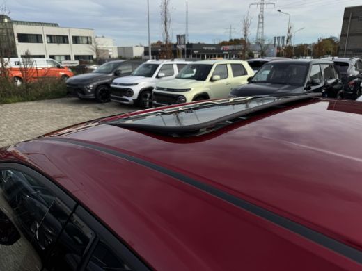 Mazda 3 2.0 e-SkyActiv-X M Hybrid 186 Takumi | Sunroof | Automaat | Stoel/stuurverwarming | BOSE- Premium... ActivLease financial lease