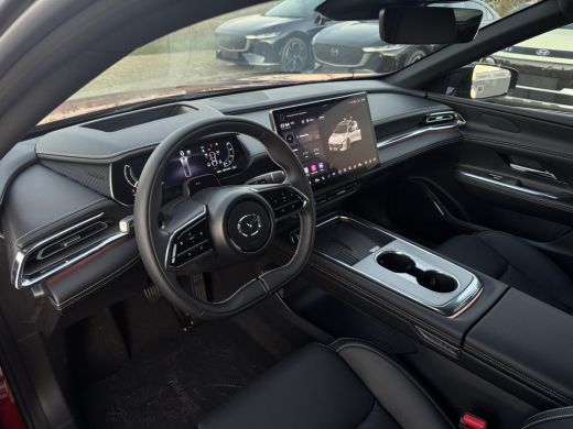 Mazda 6 Takumi Long Range 80 kWh | Dit jaar nog rijden 17% bijtelling | Zwart leder | 360 Camera | Geheug... ActivLease financial lease