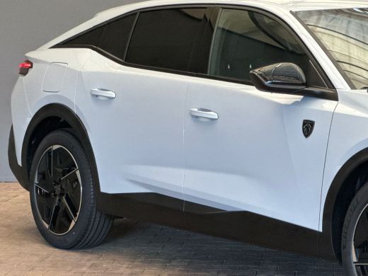 Peugeot 408 1.2 Hybrid 136 e-DCS6 GT | Achterbank in delen neerklapbaar | Achteruitrijcamera | Alarm klasse 1... ActivLease financial lease