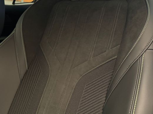 Peugeot 408 1.2 Hybrid 136 e-DCS6 GT | Achterbank in delen neerklapbaar | Achteruitrijcamera | Alarm klasse 1... ActivLease financial lease