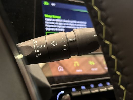 Peugeot 408 1.2 Hybrid 136 e-DCS6 GT | Achterbank in delen neerklapbaar | Achteruitrijcamera | Alarm klasse 1... ActivLease financial lease