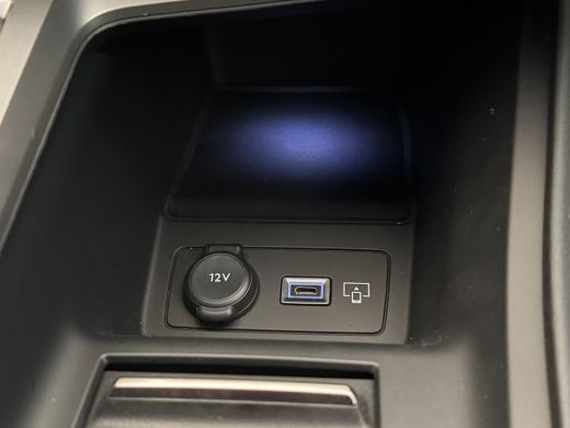 Peugeot 408 1.2 Hybrid 136 e-DCS6 GT | Achterbank in delen neerklapbaar | Achteruitrijcamera | Alarm klasse 1... ActivLease financial lease