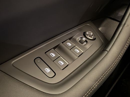Peugeot 508 SW 1.6 HYbrid 180 GT Pano | Climate | Elektrische Achterklep | Apple Carplay/Android auto | | App... ActivLease financial lease