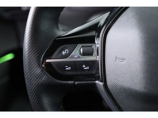 Peugeot e-208 EV GT 350 50 kWh Navigatie | Camera | Panoramdak | Cruise | Stoelverwarming | Carplay | 17 inch |... ActivLease financial lease