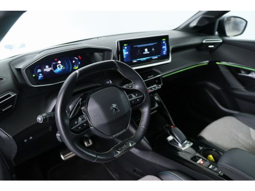 Peugeot e-208 EV GT 350 50 kWh Navigatie | Camera | Panoramdak | Cruise | Stoelverwarming | Carplay | 17 inch |... ActivLease financial lease