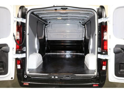 Renault Trafic 2.0 dCi 120pk L1 H1 Airco Navigatie 2x Schuifdeur ActivLease financial lease