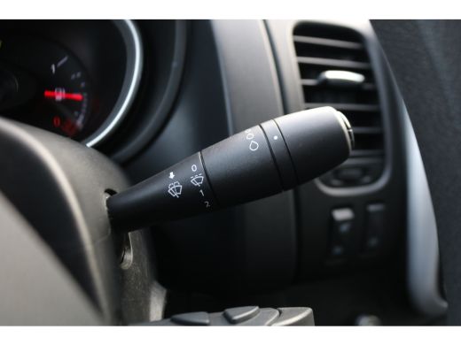 Renault Trafic 2.0 dCi 120pk L1 H1 Airco Navigatie 2x Schuifdeur ActivLease financial lease