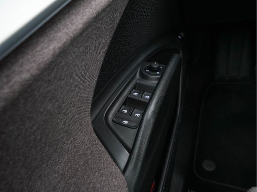 Skoda Enyaq iV 60 [ 3-Fase ] {SOH-87%} (INCL-BTW) *PANO | FULL-LED | DIGI-COCKPIT | CAMERA | KEYLESS | NAVI-FULL... ActivLease financial lease