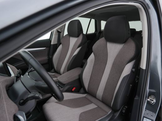 Skoda Enyaq iV 60 [ 3-Fase ] {SOH-87%} (INCL-BTW) *PANO | FULL-LED | DIGI-COCKPIT | CAMERA | KEYLESS | NAVI-FULL... ActivLease financial lease