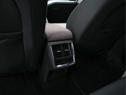 Skoda Enyaq iV 60 [ 3-Fase ] {SOH-87%} (INCL-BTW) *PANO | FULL-LED | DIGI-COCKPIT | CAMERA | KEYLESS | NAVI-FULL... ActivLease financial lease