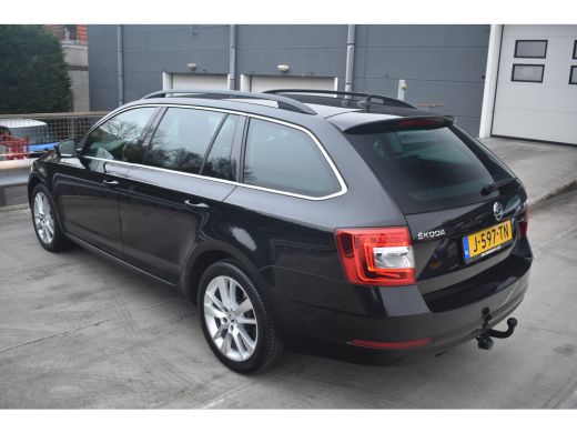 Skoda Octavia Combi 1.0 TSI 115PK Greentech Business Edition | ACC | Business Upgrade pakket | 17 inch lichtmet... ActivLease financial lease