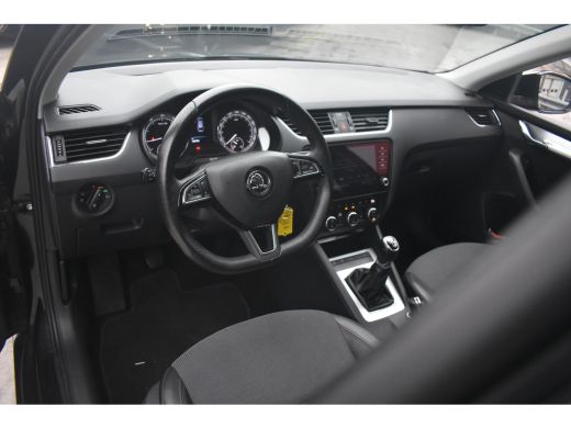 Skoda Octavia Combi 1.0 TSI 115PK Greentech Business Edition | ACC | Business Upgrade pakket | 17 inch lichtmet... ActivLease financial lease