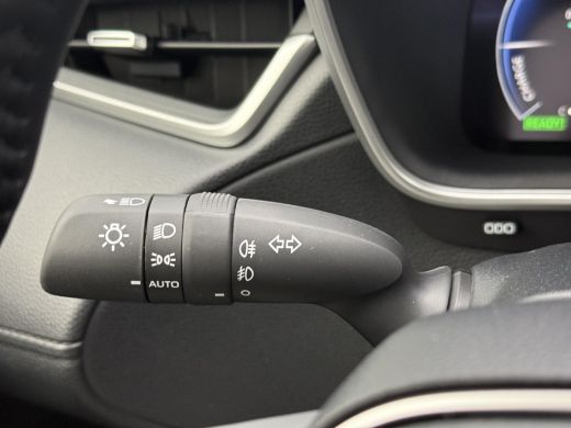 Toyota Corolla Cross Hybrid 140 Dynamic **PANORAMA DAK/ STOEL EN STUURWIELVERWARMING/ PARKEERSENSOREN/ DODEHOEK DETECT... ActivLease financial lease