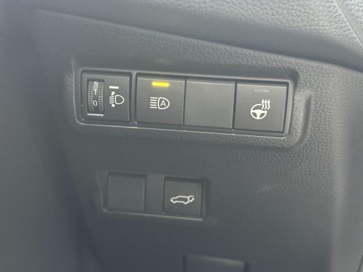 Toyota Corolla Cross Hybrid 140 Dynamic **PANORAMA DAK/ STOEL EN STUURWIELVERWARMING/ PARKEERSENSOREN/ DODEHOEK DETECT... ActivLease financial lease