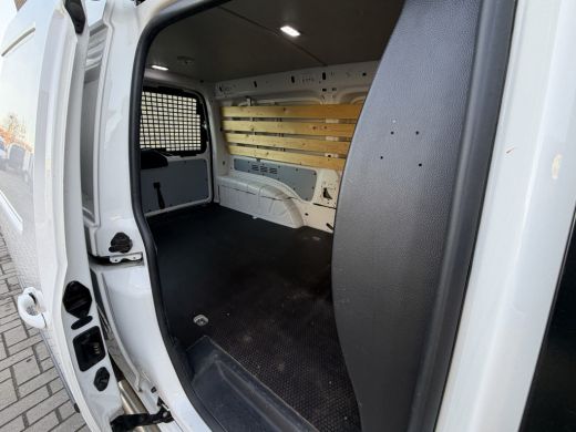 Volkswagen Caddy 2.0 TDI 102PK L2H1 Euro 6 Maxi Exclusive Edition Automaat/CarPlay/cruise control/trekhaak ActivLease financial lease