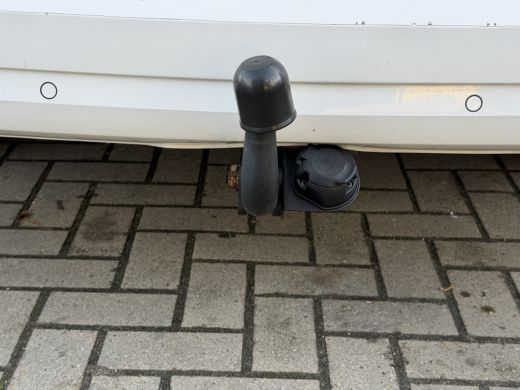 Volkswagen Caddy 2.0 TDI 102PK L2H1 Euro 6 Maxi Exclusive Edition Automaat/CarPlay/cruise control/trekhaak ActivLease financial lease