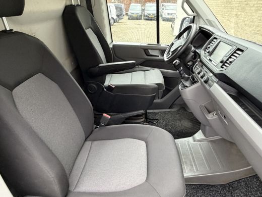 Volkswagen Crafter 35 2.0 TDI 141PK Euro 6 L3H3 CarPlay/cruise control/trekhaak ActivLease financial lease