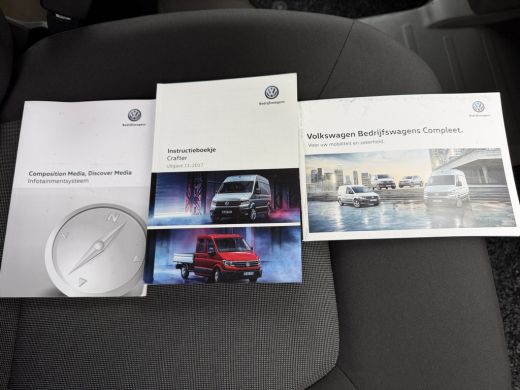 Volkswagen Crafter 35 2.0 TDI 141PK Euro 6 L3H3 CarPlay/cruise control/trekhaak ActivLease financial lease