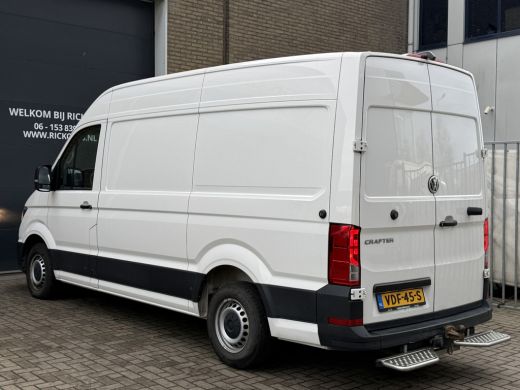 Volkswagen Crafter 35 2.0 TDI 141PK Euro 6 L3H3 CarPlay/cruise/camera/trekhaak ActivLease financial lease