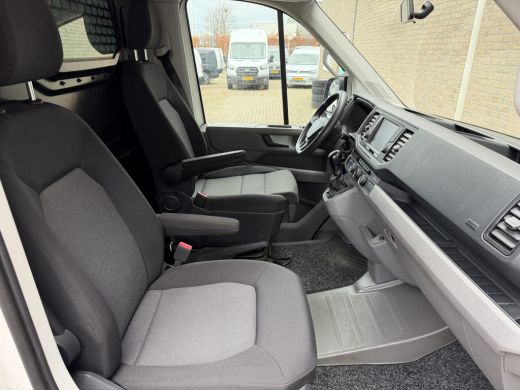 Volkswagen Crafter 35 2.0 TDI 141 PK Euro 6 L3H3 Automaat/CarPlay/trekhaak/cruise control ActivLease financial lease