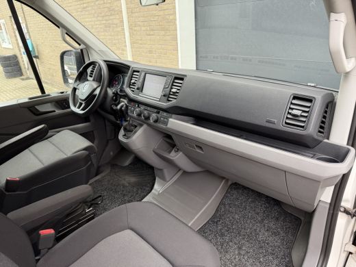 Volkswagen Crafter 35 2.0 TDI 141 PK Euro 6 L3H3 Automaat/CarPlay/trekhaak/cruise control ActivLease financial lease