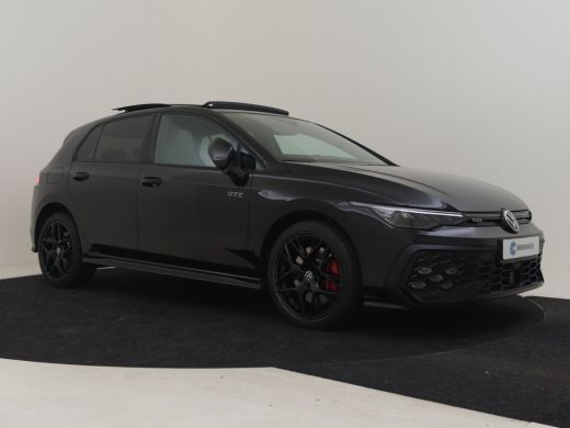 Volkswagen Golf 1.5 TSI eHybrid 200 kW GTE 272pk | Panorama dak | Trekhaak | Head up display | Dodehoekdetectie |... ActivLease financial lease