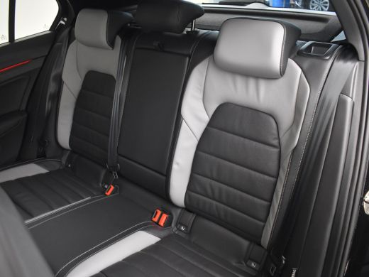 Volkswagen Golf 1.5 TSI eHybrid 200 kW GTE 272pk | Panorama dak | Trekhaak | Head up display | Dodehoekdetectie |... ActivLease financial lease