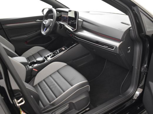 Volkswagen Golf 1.5 TSI eHybrid 200 kW GTE 272pk | Panorama dak | Trekhaak | Head up display | Dodehoekdetectie |... ActivLease financial lease