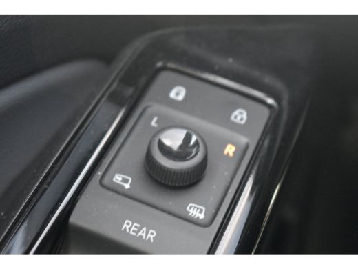 Volkswagen ID.4 Pro Limited Edition Plus | MEMORY | PANORAMADAK | IQ.LIGHTS | STUUR+STOEL.VERW | ERGO-ACTIVE | TR... ActivLease financial lease