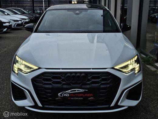 Audi A3 Sportback 45 TFSI e S edition Competition Panorama/Memory/Sfeer/Massage ActivLease financial lease