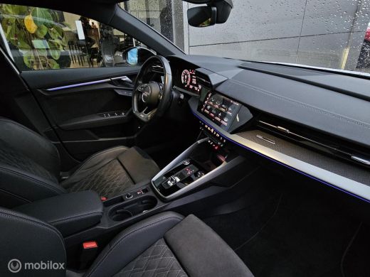 Audi A3 Sportback 45 TFSI e S edition Competition Panorama/Memory/Sfeer/Massage ActivLease financial lease