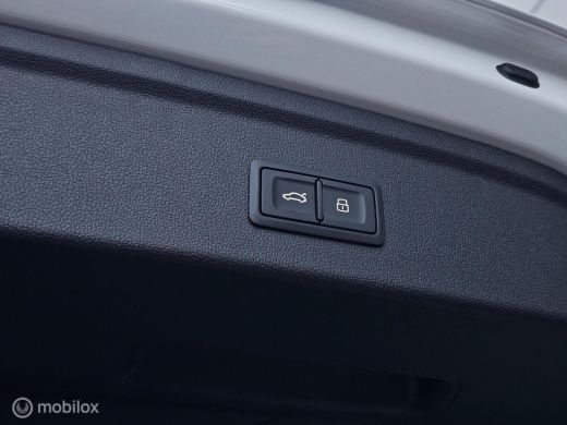 Audi A3 Sportback 45 TFSI e S edition Competition Panorama/Memory/Sfeer/Massage ActivLease financial lease