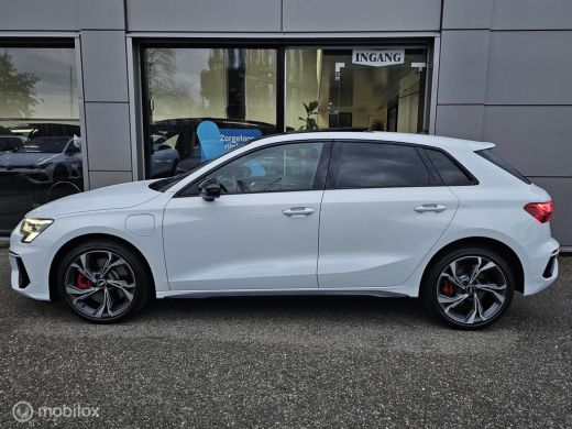 Audi A3 Sportback 45 TFSI e S edition Competition Panorama/Memory/Sfeer/Massage ActivLease financial lease