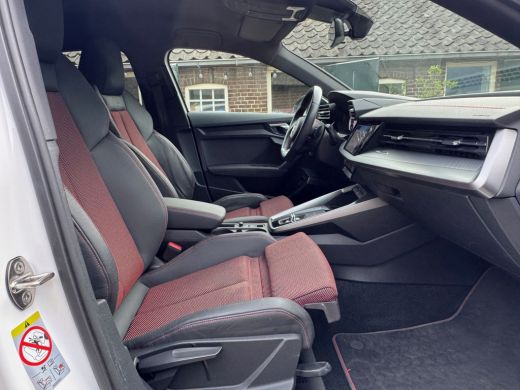 Audi A3 Sportback 45 TFSI e S edition PHEV S-LINE NAVI LED ECC 78000KM!!! ActivLease financial lease