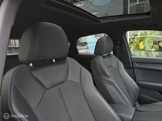 Audi Q3 45 TFSI e S Edition Panorama/3x S-line/Camera ActivLease financial lease