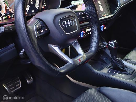 Audi Q3 45 TFSI e S Edition Panorama/3x S-line/Camera ActivLease financial lease