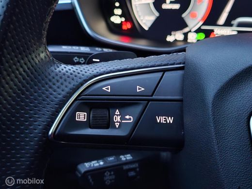 Audi Q3 45 TFSI e S Edition Panorama/3x S-line/Camera ActivLease financial lease