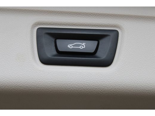 BMW 3 Serie Touring 330e Business Edition PHEV PANO GR NAVI VIRTUAL 58000KM!!! ActivLease financial lease