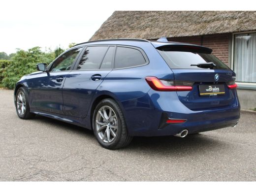 BMW 3 Serie Touring 330e Business Edition PHEV PANO GR NAVI VIRTUAL 58000KM!!! ActivLease financial lease