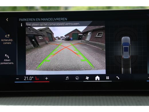 BMW 3 Serie Touring 330e PANO LED LEER VOLLL M-SPORT M-PAKKET 17000KM!!! ActivLease financial lease