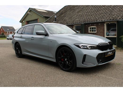 BMW 3 Serie Touring 330e PANO LED LEER VOLLL M-SPORT M-PAKKET 17000KM!!! ActivLease financial lease