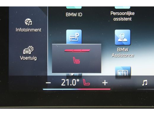 BMW 3 Serie Touring 330e PANO LED LEER VOLLL M-SPORT M-PAKKET 17000KM!!! ActivLease financial lease