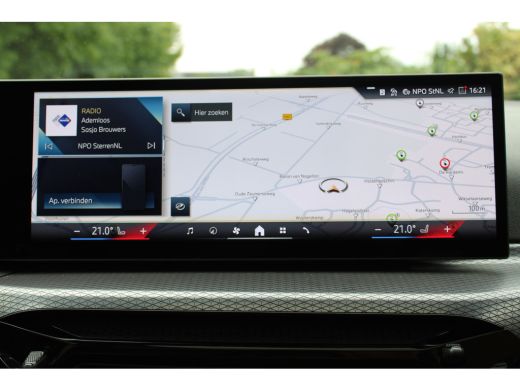 BMW 3 Serie Touring 330e PANO LED LEER VOLLL M-SPORT M-PAKKET 17000KM!!! ActivLease financial lease