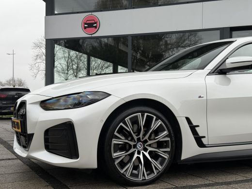 BMW i4 eDrive40 Aut. M-Sport 84kwh | BMW Laser | 360 Camera | Panorama | Harman Kardon | 20'' Individual | ActivLease financial lease