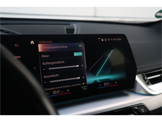 BMW X1 sDrive18i X-Line / Trekhaak / Adaptieve Cruise / 19inch / Camera / ActivLease financial lease