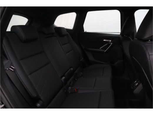 BMW X1 sDrive18i X-Line / Trekhaak / Adaptieve Cruise / 19inch / Camera / ActivLease financial lease