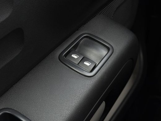 Citroën C3 1.2 PureTech C-Series | LMV | Navi | Carplay | ECC | ActivLease financial lease