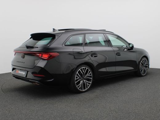 CUPRA Leon Sportstourer 1.4 e-Hybrid VZ Adrenaline 245PK DSG Pano-Schuifdak, SOH 91,93%, Stoel-Stuurverwarming, Achteruit... ActivLease financial lease